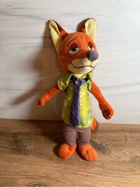 Nick Wilde Plush Disney 13”